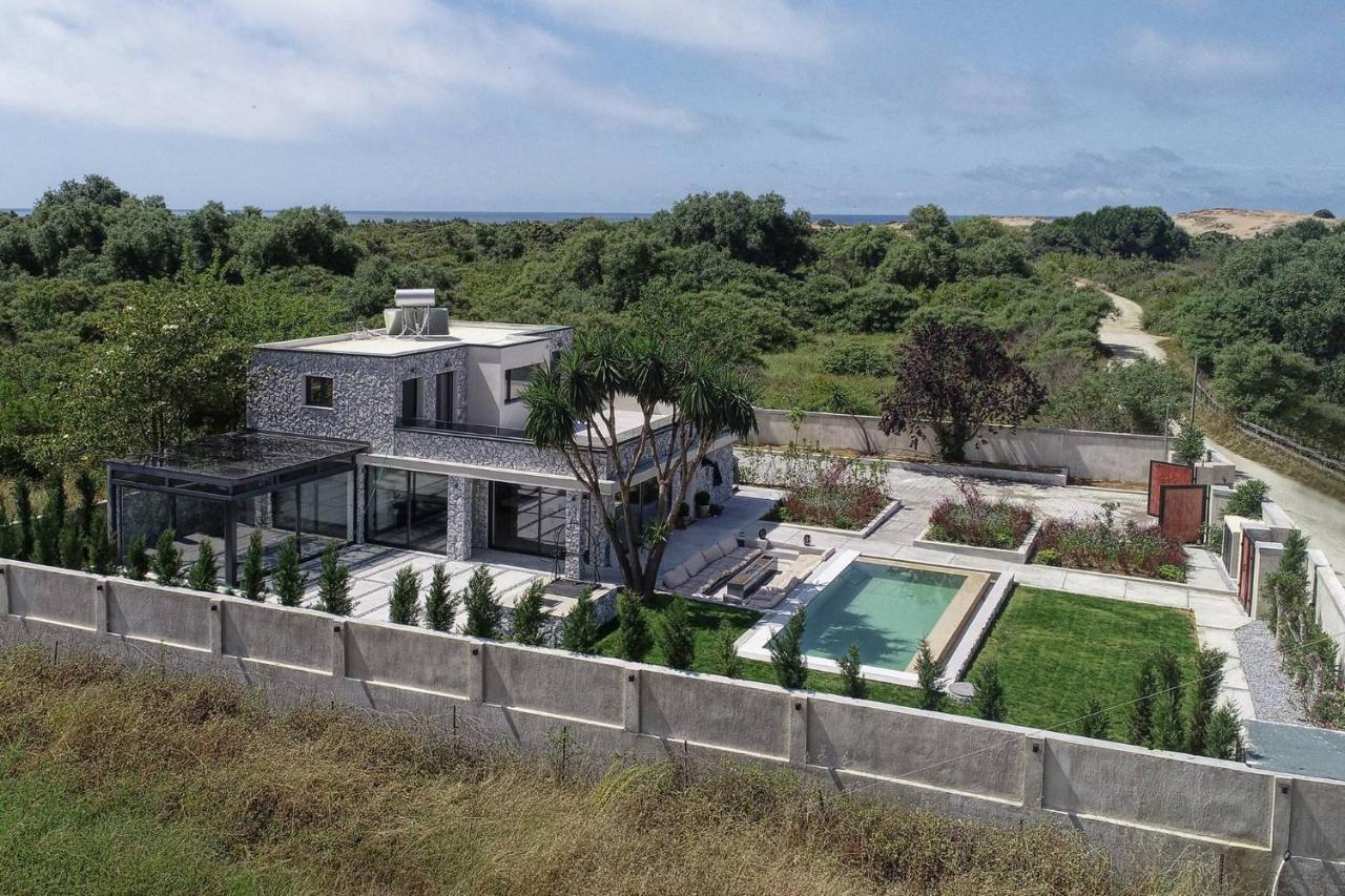 Villa Flamingo - 4 Bedrooms - Private Pool - Next To Renowned Issos Beach & Lake Korission Linia Bagian luar foto