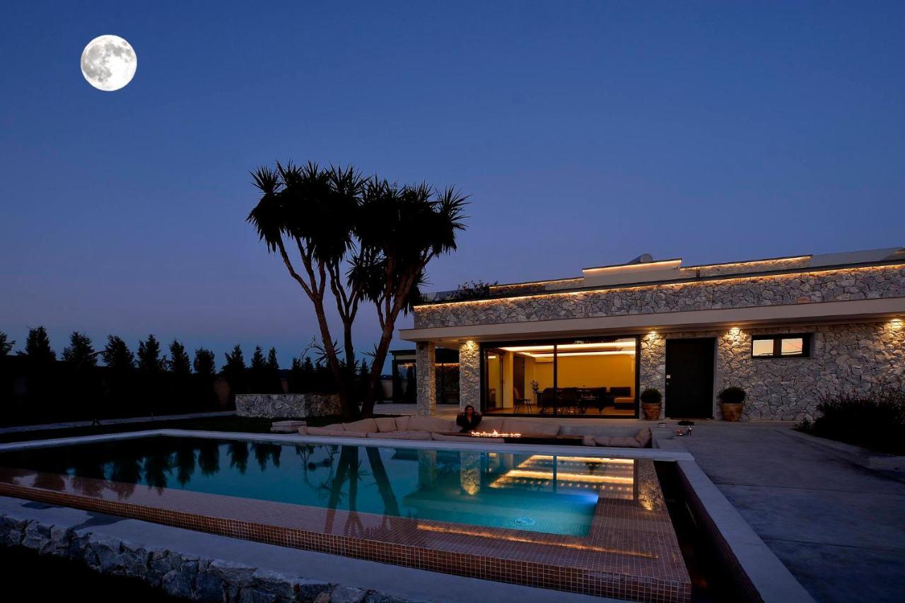 Villa Flamingo - 4 Bedrooms - Private Pool - Next To Renowned Issos Beach & Lake Korission Linia Bagian luar foto