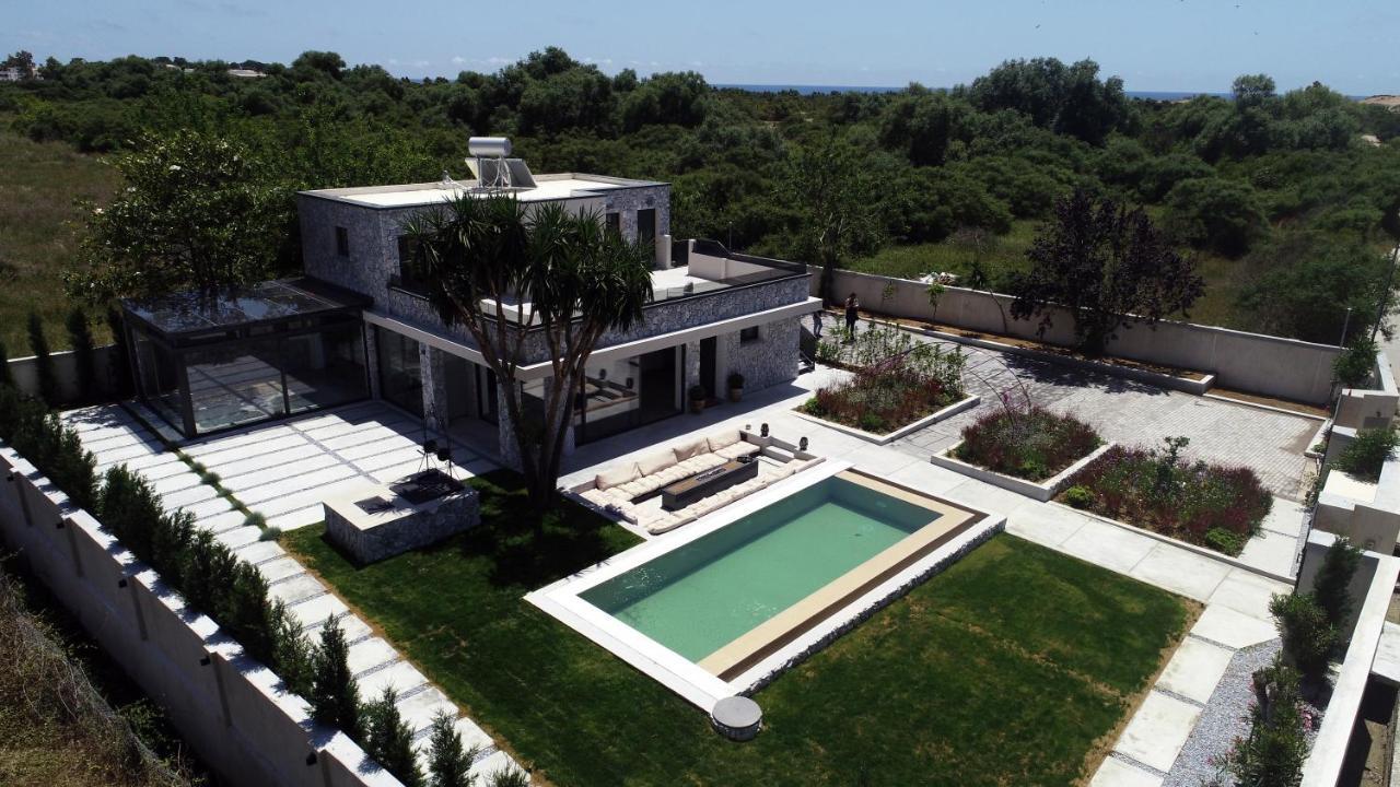 Villa Flamingo - 4 Bedrooms - Private Pool - Next To Renowned Issos Beach & Lake Korission Linia Bagian luar foto