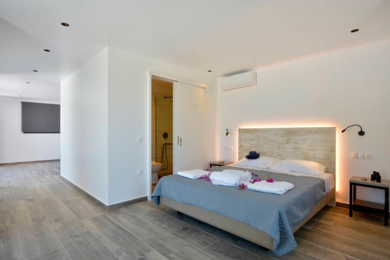 Villa Flamingo - 4 Bedrooms - Private Pool - Next To Renowned Issos Beach & Lake Korission Linia Bagian luar foto
