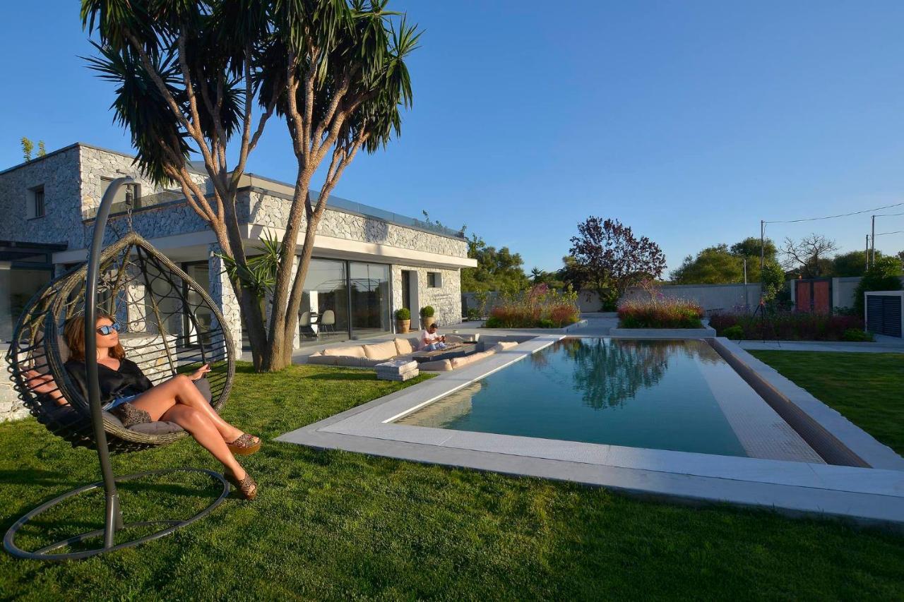 Villa Flamingo - 4 Bedrooms - Private Pool - Next To Renowned Issos Beach & Lake Korission Linia Bagian luar foto